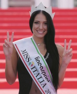 Copertina di Miss Italia è in agonia,  non c’è Ventura che tenga