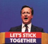 Copertina di Londra e le promesse berlusconiane per ipnotizzare la Scozia