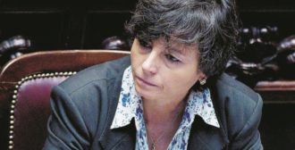 Copertina di Il Tar ha bocciato i “licei brevi” del governo Letta