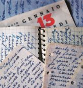 Copertina di “La coppia lesbo è libero amore, ma anche lì  ci sono  uomini e donne”