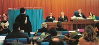 Copertina di Stato-mafia, tutti gli intrecci  tra 007 e pentiti a libro paga