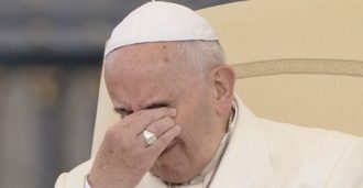 Copertina di Il Papa si scusa, ma le sue parole hanno avuto un impatto devastante: perché questo scivolone?