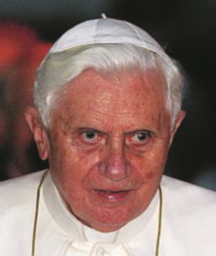 Copertina di Bergoglio supera il metodo  Ratzinger