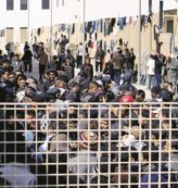 Copertina di Altro che festival dei migranti: riapre  il Cie e Mare Nostrum è agli sgoccioli