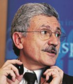 Copertina di Alle prime difficoltà torna tra noi  la preziosa leggenda dei poteri forti