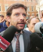 Copertina di “Regalo alle autostrade,  Pd e governo lo cancellino”