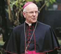Copertina di Prova a ricucire col Vaticano ma sarà difficile