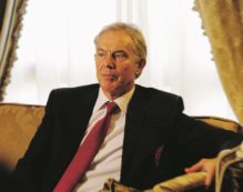 Copertina di Articolo 18:  ecco la “Via” di Matteo per fare Blair