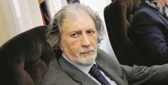 Copertina di FdI attacca Scarpinato: “Offensivo dire che Messina Denaro fu protetto dallo Stato”. Lui: “Non sono opinioni, ma fatti inoppugnabili”