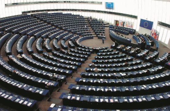 Copertina di I nostri onorevoli fantasmi “seduti”  nel Parlamento Ue