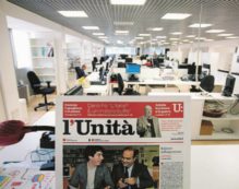 Copertina di L’Unità: presidio dei giornalisti al Nazareno