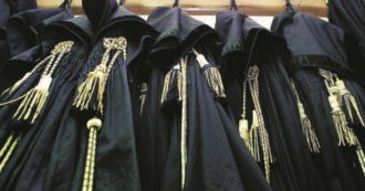 Copertina di Paesi sicuri? Riconosciuta la protezione al migrante del Bangladesh che innescò lo scontro tra governo e magistratura