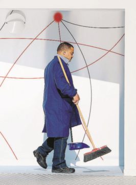 Calcio, pulizie e fondi neri: gli affari di “mister appalti”