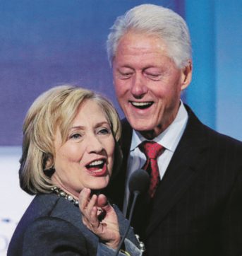 Copertina di Nel “gioco delle coppie”  Bill e Hillary superstar