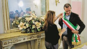 Copertina di “I miei nemici si diano pace, resto qui fino al 2016”