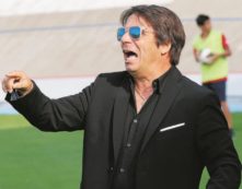 Copertina di Capuano, l’Oronzo Canà di Arezzo