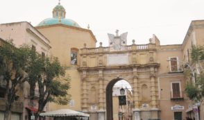 Copertina di “Matteo dove sei?”, la radio contro il boss