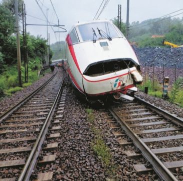 Copertina di Al Terzo Valico i soldi ai pendolari le frane