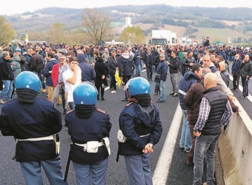 Copertina di “Thyssen dirà addio all’acciaio”