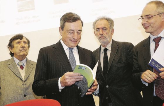 Copertina di Contestazione a Draghi Studente ferito alla testa