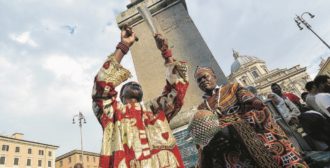 Copertina di Sabato la “marcia”  nel quartiere multietnico