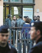 Copertina di Tor Sapienza, si sgombera. Ma lo stupro è un mistero