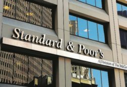 Copertina di Guerra nel Golfo, se continua “conseguenze senza precedenti”. S&P: “L’Europa rischia la recessione. Per l’Italia l’impatto più forte”