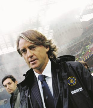 Copertina di Tiro Mancini a Mazzarri: Moratti si riprende l’Inter