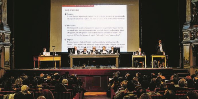 Copertina di Processo al liceo classico: assolto l’imputato