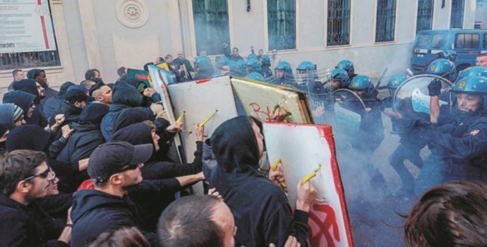 Copertina di In ospedale il capo della Mobile