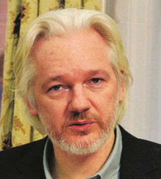 Copertina di Assange: “Pronti nuovi file, attenti a Google”