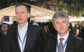 Copertina di Telecom Italia ci riprova con il monopolio