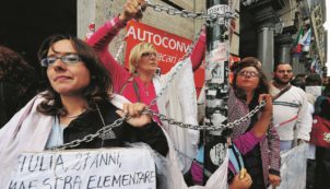 Copertina di Scuola, la Ue boccia l’Italia: “Assumete tutti i precari”