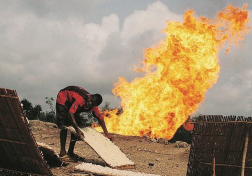 Copertina di L’Opec non taglia la produzione