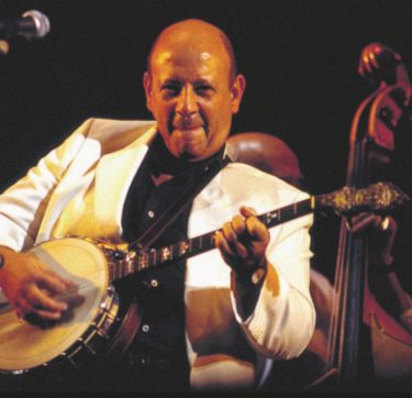 “Tieni giù le mani  dai Gufi: Matteo,  sei volgare e banale”