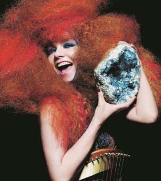 Copertina di Björk, ambiziosa  e monumentale