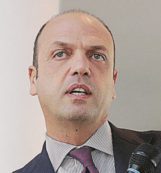 Copertina di Alfano: “Inchiesta solida, ma Roma non è città marcia”