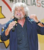Copertina di Grillo oggi  in Senato, lancerà referendum su euro
