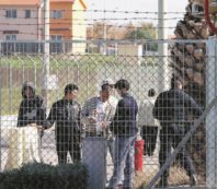 Copertina di Odevaine, Letta, i prefetti  e quel caffè per i rifugiati