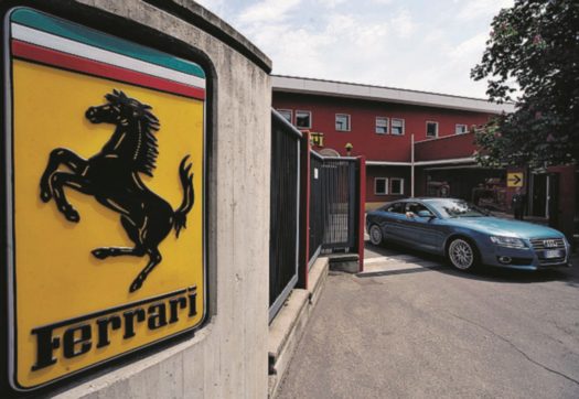 Copertina di Anche Ferrari pagherà le tasse a Londra