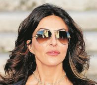 Copertina di Agon perde il primo pezzo. Lascia il direttore Caprarica