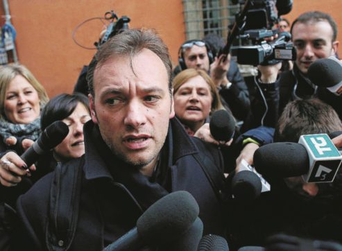 Richetti, l’accusatrice era già stata in tribunale per stalking. Il Domani fa il nome e racconta i trascorsi dell’attrice Lodovica Moiré Rovati