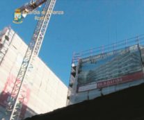 Copertina di Si sentiva Cristo, gli sequestrano 100 milioni