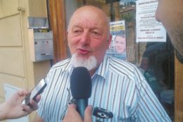 Copertina di Bancarotta sospetta, i pm interrogano papà Renzi