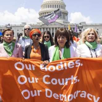 Copertina di Il corpo delle donne: dopo l’aborto, attaccano la contraccezione