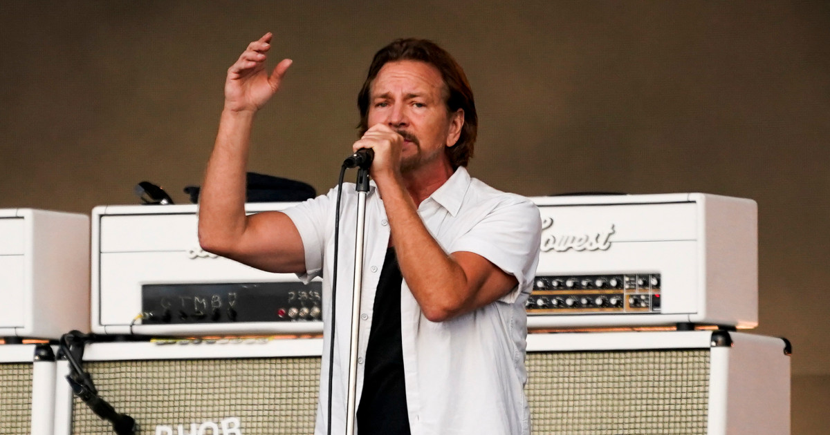 Eddie dei Red Hot Chili Peppers l’omaggio viscerale a Eddie Van Halen