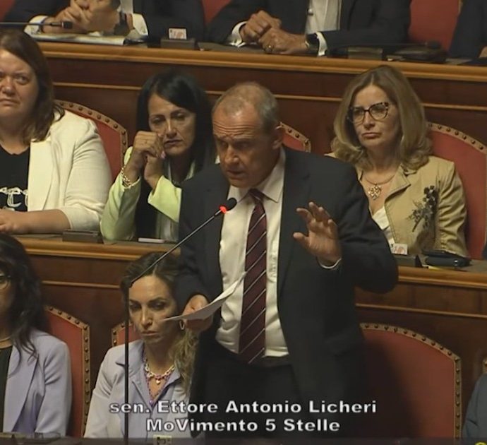 Crisi di governo, Licheri (M5s) in Senato: “Siamo l’unica forza politica che sta interrogando l’esecutivo” – L’intervento integrale