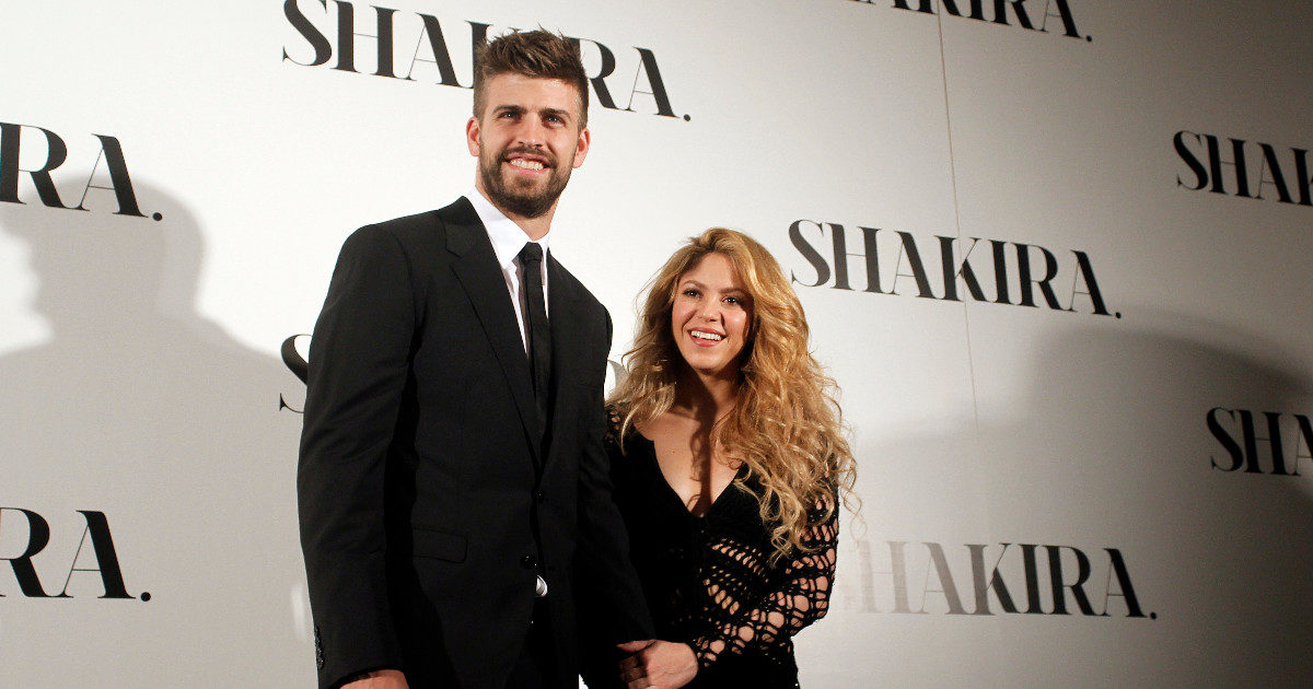 Gerard Piqué beccato ad ascoltare Shakira in auto: “Continuare ad amarti è inevitabile”