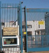 Copertina di Altri due suicidi dietro le sbarre nel giorno di Natale