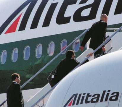 Copertina di La nuova Alitalia vola in bocca a Etihad